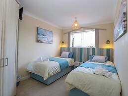 6 Barleycroft