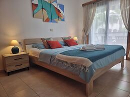 Arkadia 2 Guests - Pool - Balcony - Beach 12min
