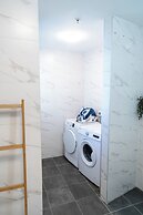 3BR Skyline Retreat on the 24th Floor