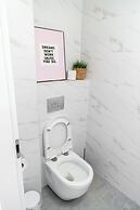 3BR Skyline Retreat on the 24th Floor