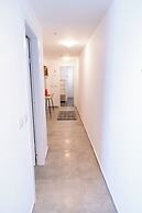 3BR Skyline Retreat on the 24th Floor