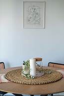 3BR Skyline Retreat on the 24th Floor