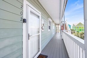 Lagoon Landing 202- Beautifully Decorated Condo With Balcony Pool Step