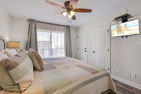 Lagoon Landing 202- Beautifully Decorated Condo With Balcony Pool Step