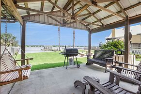 Lagoon Landing 202- Beautifully Decorated Condo With Balcony Pool Step