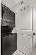 Lagoon Landing 202- Beautifully Decorated Condo With Balcony Pool Step