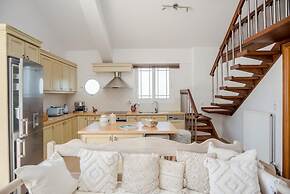 Pantheon Villa Svoronata