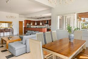 Pantheon Villa Svoronata