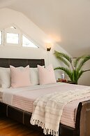 Pantheon Villa Svoronata