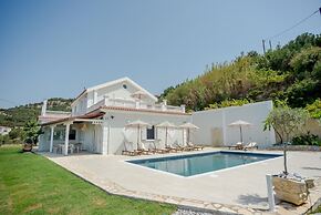 Pantheon Villa Svoronata