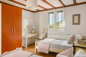 Pantheon Villa Svoronata