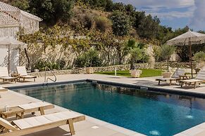 Pantheon Villa Svoronata