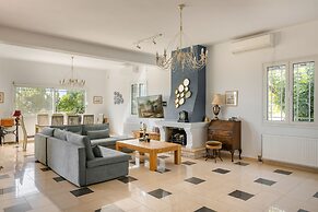 Pantheon Villa Svoronata