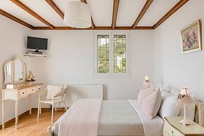 Pantheon Villa Svoronata