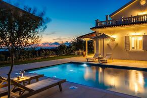 Pantheon Villa Svoronata