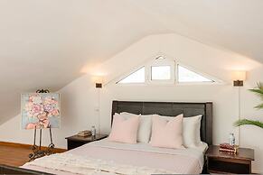 Pantheon Villa Svoronata