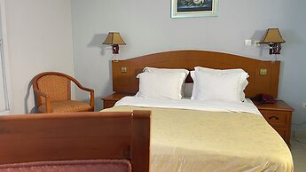 Peninsula Hotel Bonamoussadi Douala