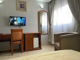 Peninsula Hotel Bonamoussadi Douala