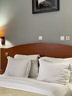 Peninsula Hotel Bonamoussadi Douala