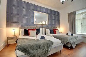 Portsmouth Maisonete Pool Tennis Table