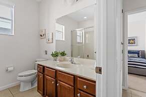 Ground Floor Gathering up to 9 Guests Bl387