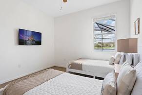 Ground Floor Gathering up to 9 Guests Bl387