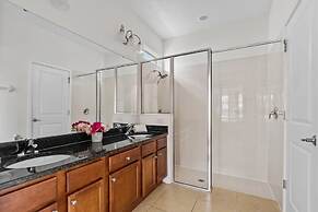 Ground Floor Gathering up to 9 Guests Bl387