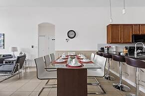 Ground Floor Gathering up to 9 Guests Bl387