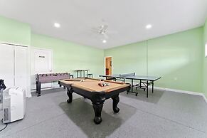 Game Room Large Pool 9BR Disney Area