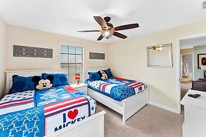 Game Room Large Pool 9BR Disney Area