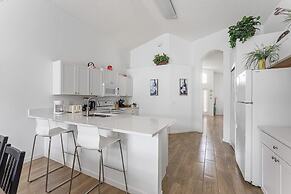 Entertaining Game Room 4BR Near Disney