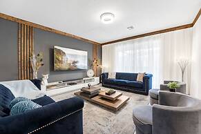 Sophisticated 6BR at Storey Lake Sl2766