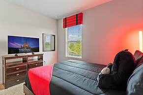 Private Pool at Solterra 4BR Townhome