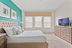 Private Pool at Solterra 4BR Townhome