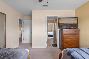 Cozy Comfortable 9BR Retreat in Champions Gate