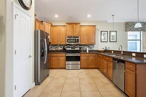 Cozy Comfortable 9BR Retreat in Champions Gate
