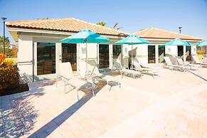 Cozy Comfortable 9BR Retreat in Champions Gate