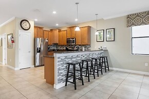 Cozy Comfortable 9BR Retreat in Champions Gate