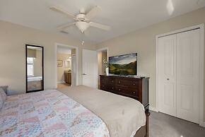 Cozy Comfortable 9BR Retreat in Champions Gate