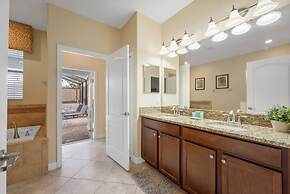 Cozy Comfortable 9BR Retreat in Champions Gate