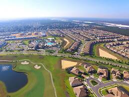 Cozy Comfortable 9BR Retreat in Champions Gate