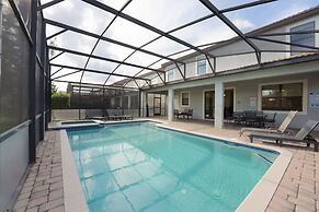 Cozy Comfortable 9BR Retreat in Champions Gate