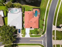 Lake View and Pool 4BR House Disney Area