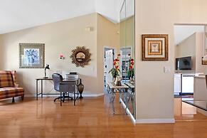 Lake View and Pool 4BR House Disney Area