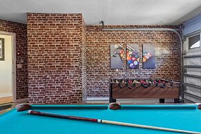 Lake View and Pool 4BR House Disney Area