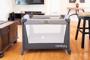 Lake View and Pool 4BR House Disney Area