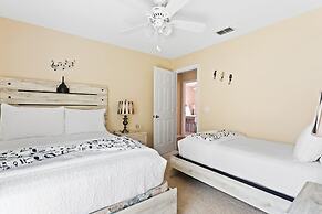 Lake View and Pool 4BR House Disney Area