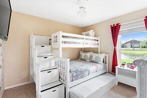 Lake View and Pool 4BR House Disney Area