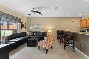 Lovely House for 10 People at Paradise