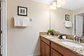 Lovely House for 10 People at Paradise